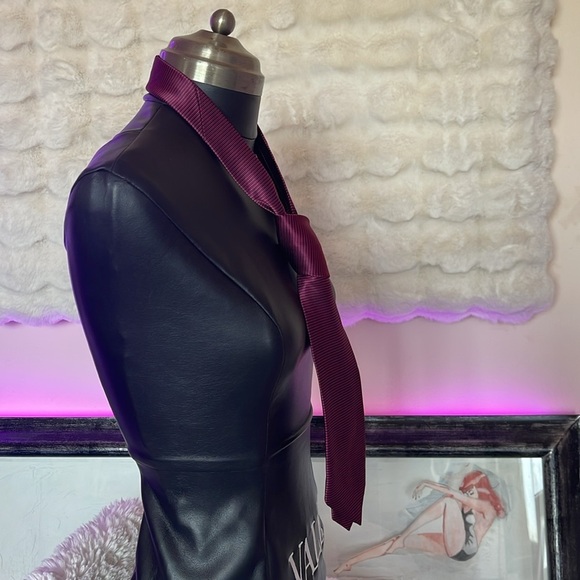 Nautica  purple with black striped silk Tie unisex - Picture 5 of 7